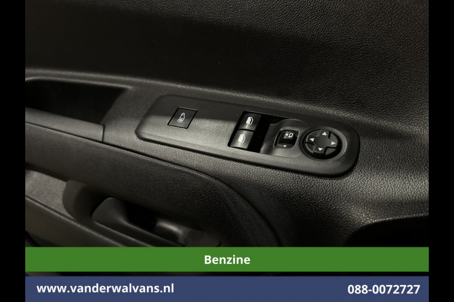 Citroën Berlingo 1.2 PureTech **Benzine** 130pk Automaat L1H1 Euro6 Airco | 3-Zits | Camera | Navigatie | Apple Carplay Android Auto, Cruisecontrol, Parkeersensoren, Bijrijdersbank