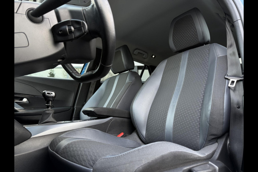 Peugeot 2008 1.5 BlueHDi Allure | Hook | Navi | Camera | Virtual |