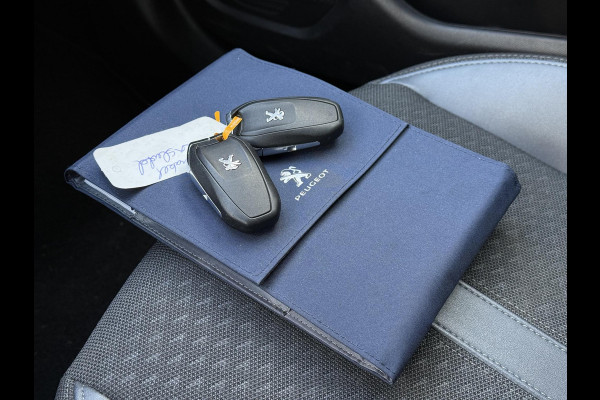 Peugeot 2008 1.5 BlueHDi Allure | Hook | Navi | Camera | Virtual |