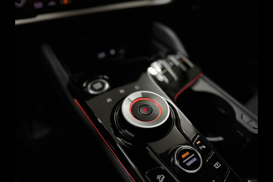 Kia Sportage 1.6 T-GDi Plug-in Hybrid AWD DynamicPlusLine | 19' inch | Half Leder | Camera | Adaptive Cruise Control