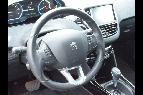 Peugeot 2008 1.2 PureTech Allure AUTOMAAT | NAVIGATIE | ACHTERUITRIJCAMERA MET SENSOREN | E.C.C. |