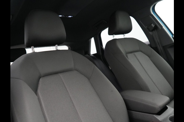 Audi A3 Sportback 40 TFSI e Advanced edition Plug In Hybrid 204pk Dealer O.H PHEV | Trekhaak Afn. | Keyless | Apple Carplay | Sportstoelen Verwarmd | Navigatie | Virtual | Cruise Control | Front & Lane Assist | DAB | 18"L.M |