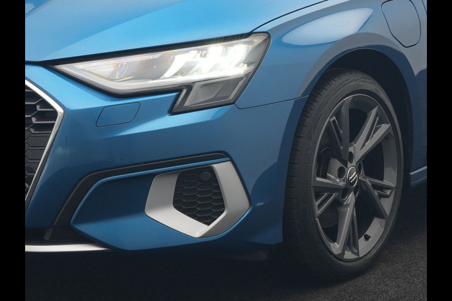 Audi A3 Sportback 40 TFSI e Advanced edition Plug In Hybrid 204pk Dealer O.H PHEV | Trekhaak Afn. | Keyless | Apple Carplay | Sportstoelen Verwarmd | Navigatie | Virtual | Cruise Control | Front & Lane Assist | DAB | 18"L.M |
