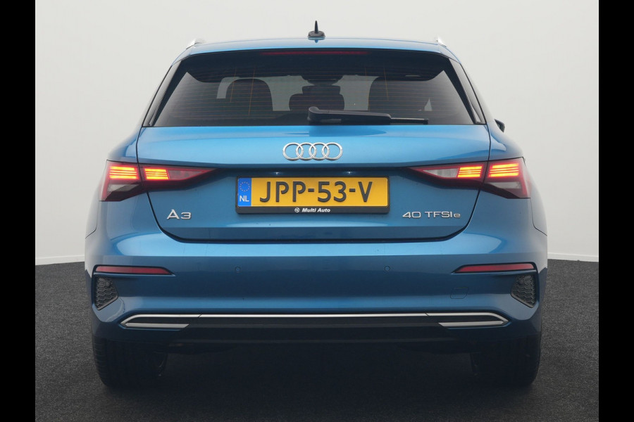 Audi A3 Sportback 40 TFSI e Advanced edition Plug In Hybrid 204pk Dealer O.H PHEV | Trekhaak Afn. | Keyless | Apple Carplay | Sportstoelen Verwarmd | Navigatie | Virtual | Cruise Control | Front & Lane Assist | DAB | 18"L.M |