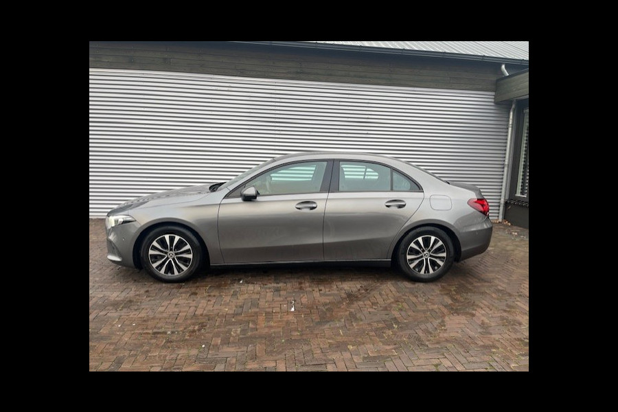 Mercedes-Benz A-Klasse 180 Business Solution