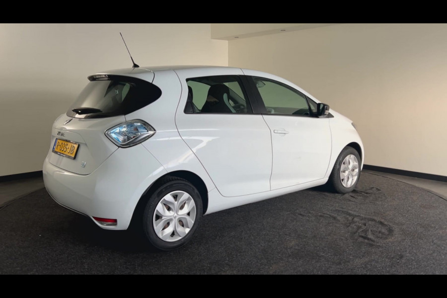 Renault ZOE R240 Intens 22 kWh Huur  Accu | Navigatie | Lage Kilometerstand!