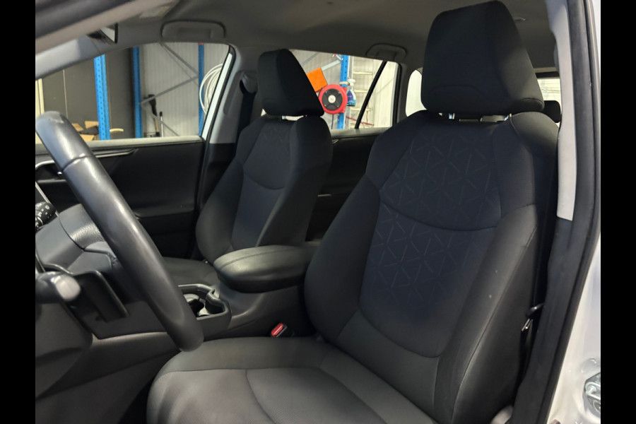Toyota RAV4 2.5 Hybrid Clima | Cruise | Camera | Carplay