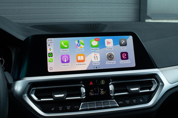 BMW 3-serie 330e PANO MEMORY M PAKKET CAMERA HUD