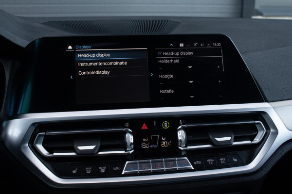 BMW 3-serie 330e PANO MEMORY M PAKKET CAMERA HUD