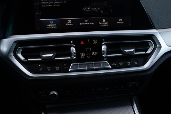 BMW 3-serie 330e PANO MEMORY M PAKKET CAMERA HUD