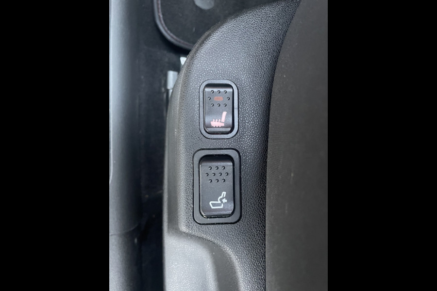 Alfa Romeo Giulietta 1.4 Turbo Sport | 18" Velgen | Carbon kit