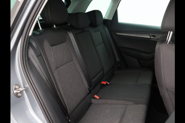 Škoda Karoq 1.5 TSI ACT 150 PK DSG AUT. + TREKHAAK | CAMERA | APPLE CARPLAY | SFEERVERLICHTING
