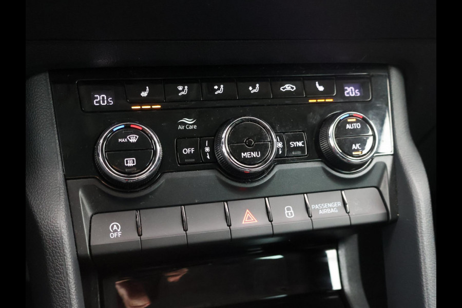 Škoda Karoq 1.5 TSI ACT 150 PK DSG AUT. + TREKHAAK | CAMERA | APPLE CARPLAY | SFEERVERLICHTING