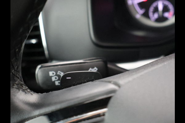 Škoda Karoq 1.5 TSI ACT 150 PK DSG AUT. + TREKHAAK | CAMERA | APPLE CARPLAY | SFEERVERLICHTING