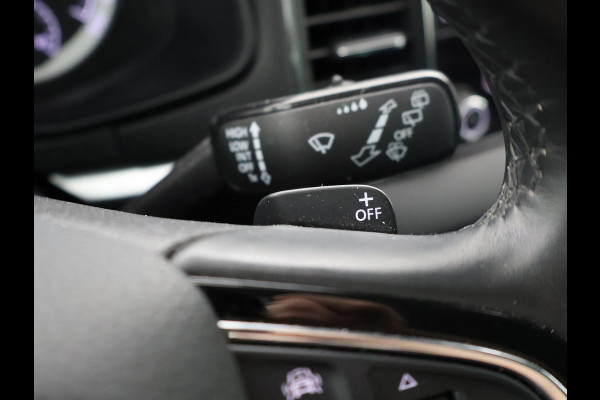 Škoda Karoq 1.5 TSI ACT 150 PK DSG AUT. + TREKHAAK | CAMERA | APPLE CARPLAY | SFEERVERLICHTING