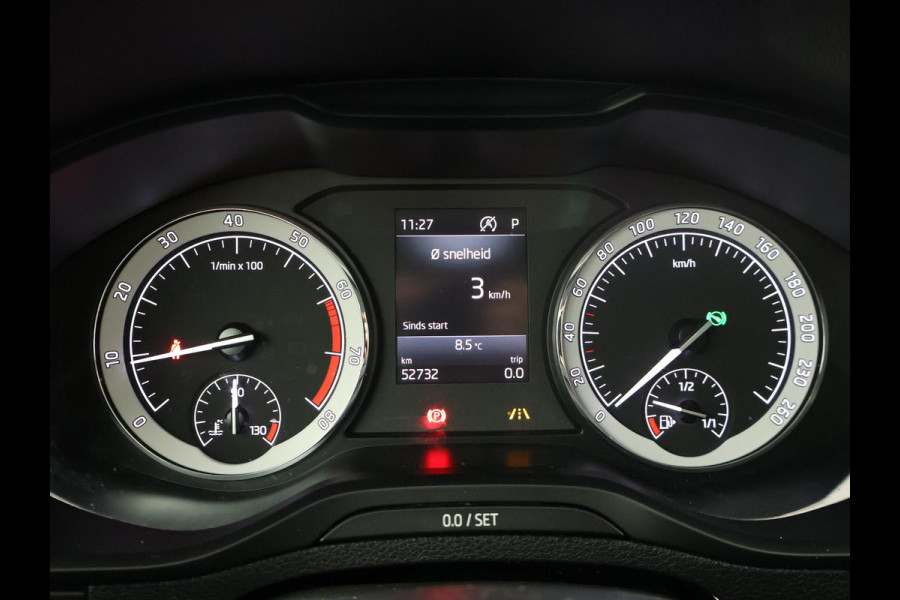 Škoda Karoq 1.5 TSI ACT 150 PK DSG AUT. + TREKHAAK | CAMERA | APPLE CARPLAY | SFEERVERLICHTING