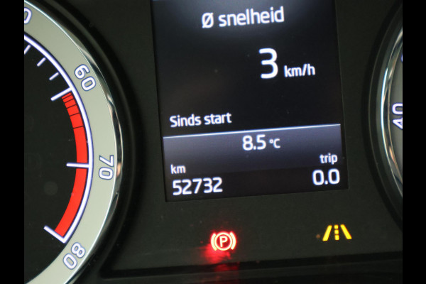 Škoda Karoq 1.5 TSI ACT 150 PK DSG AUT. + TREKHAAK | CAMERA | APPLE CARPLAY | SFEERVERLICHTING