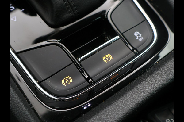 Škoda Karoq 1.5 TSI ACT 150 PK DSG AUT. + TREKHAAK | CAMERA | APPLE CARPLAY | SFEERVERLICHTING