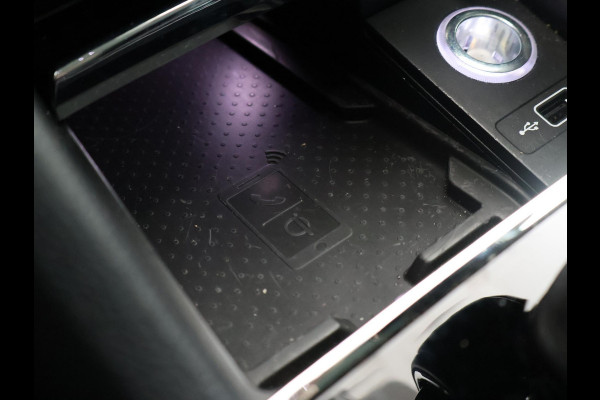 Škoda Karoq 1.5 TSI ACT 150 PK DSG AUT. + TREKHAAK | CAMERA | APPLE CARPLAY | SFEERVERLICHTING