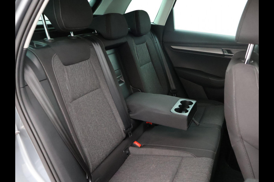 Škoda Karoq 1.5 TSI ACT 150 PK DSG AUT. + TREKHAAK | CAMERA | APPLE CARPLAY | SFEERVERLICHTING