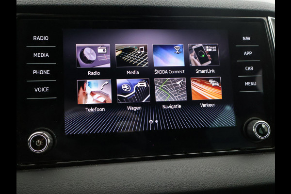 Škoda Karoq 1.5 TSI ACT 150 PK DSG AUT. + TREKHAAK | CAMERA | APPLE CARPLAY | SFEERVERLICHTING