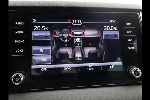 Škoda Karoq 1.5 TSI ACT 150 PK DSG AUT. + TREKHAAK | CAMERA | APPLE CARPLAY | SFEERVERLICHTING