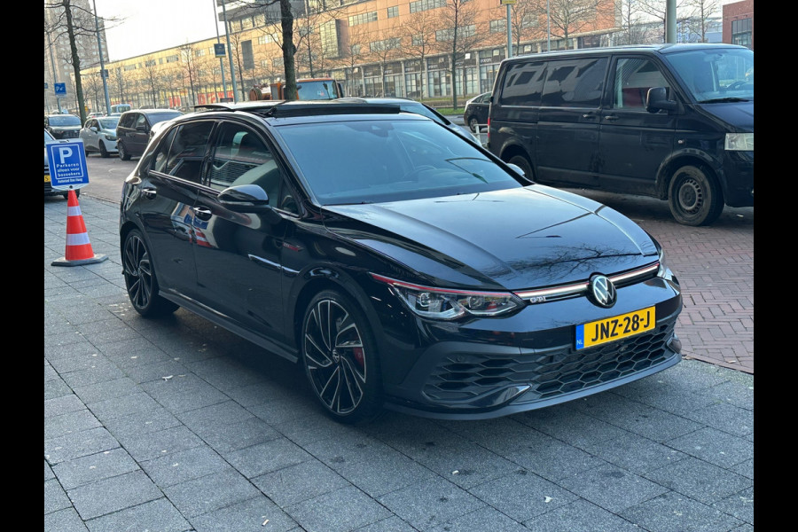 Volkswagen Golf 2.0 TSI GTI Clubsport 300Pk IQ Light Pano