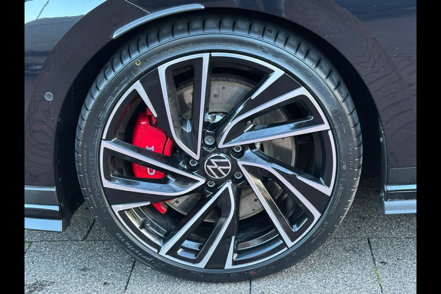 Volkswagen Golf 2.0 TSI GTI Clubsport 300Pk IQ Light Pano