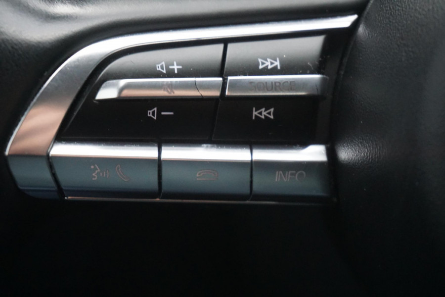 Mazda 3 2.0 e-SkyActiv-X M Hybrid 186PK/Head-Up/Camera/LED /November 2022!!