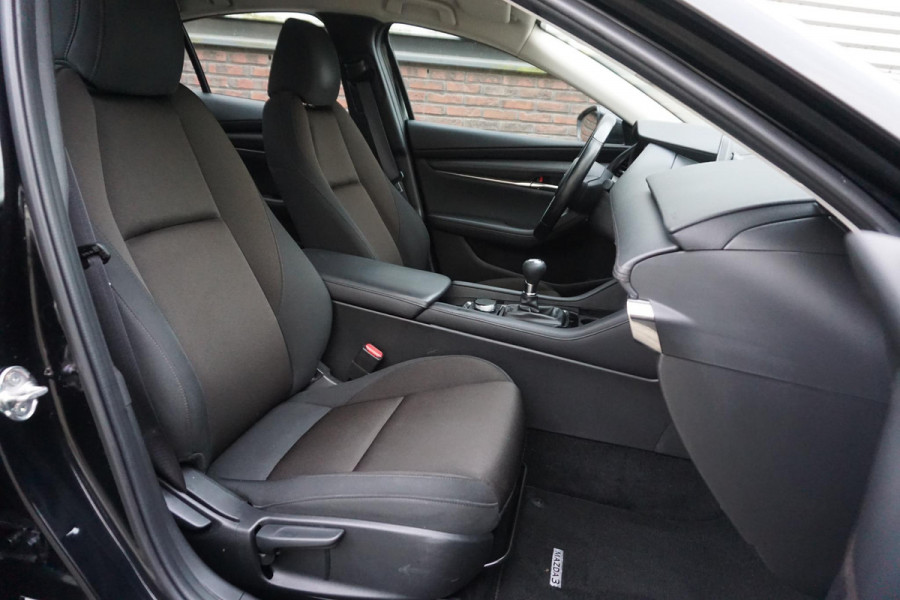 Mazda 3 2.0 e-SkyActiv-X M Hybrid 186PK/Head-Up/Camera/LED /November 2022!!