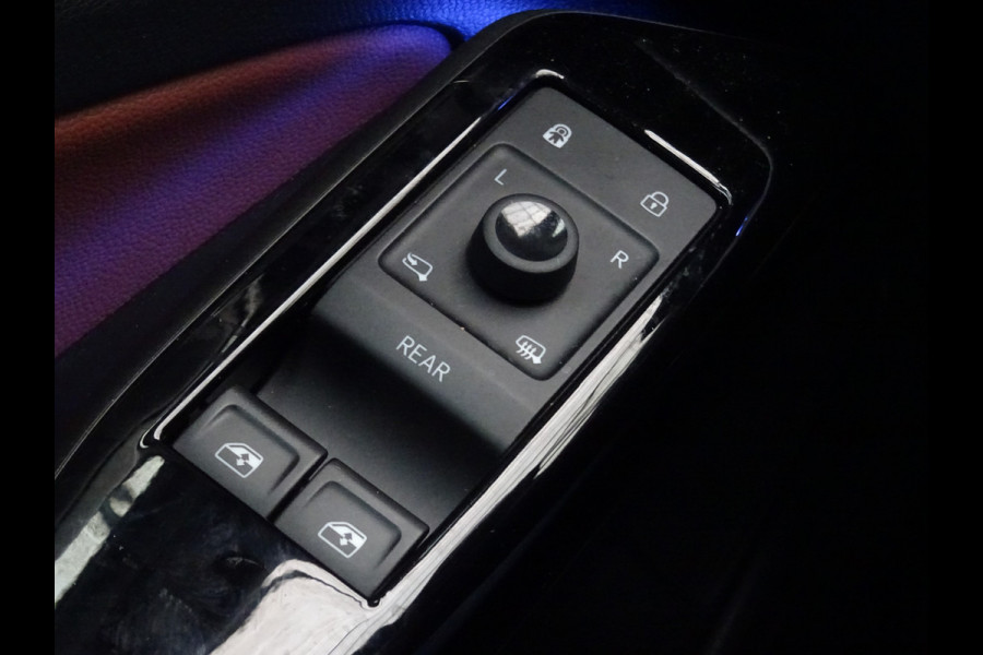 Volkswagen ID.4 First 77 kWh * DEALER ONDERH. * CARPLAY !!