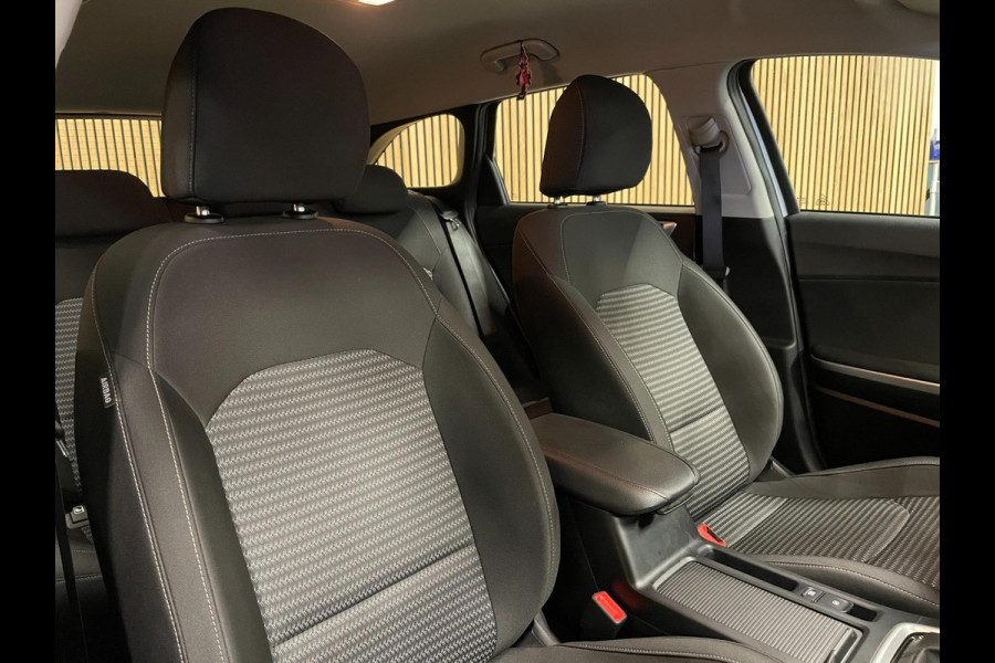 Kia Ceed Sportswagon 1.0 T-GDi MHEV DynamicLine|120PK|AUTOMAAT|APPLE CARPLAY|ANDROID AUTO|CAMERA|CLIMATE,CRUISE CTRL|NL-AUTO|NAP|