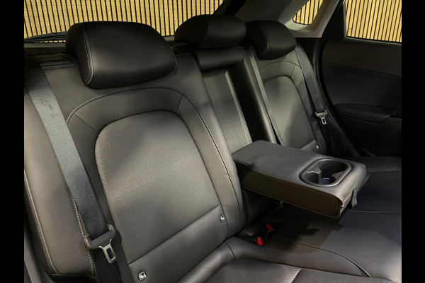 Hyundai Kona EV Premium 64 kWh|GROTE ACCU|100%SOH|FACELIFT|3-FASE|TREKH|HUD|LEDER|ACC|STUURVERW|STOELVERW+VENT.|CAMERA|CARPLAY|NL|