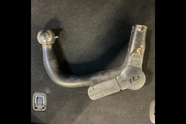 Hyundai Kona EV Premium 64 kWh|GROTE ACCU|100%SOH|FACELIFT|3-FASE|TREKH|HUD|LEDER|ACC|STUURVERW|STOELVERW+VENT.|CAMERA|CARPLAY|NL|