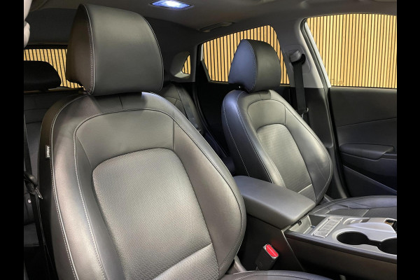Hyundai Kona EV Premium 64 kWh|GROTE ACCU|100%SOH|FACELIFT|3-FASE|TREKH|HUD|LEDER|ACC|STUURVERW|STOELVERW+VENT.|CAMERA|CARPLAY|NL|