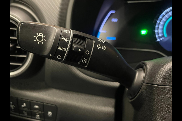 Hyundai Kona EV Premium 64 kWh|GROTE ACCU|100%SOH|FACELIFT|3-FASE|TREKH|HUD|LEDER|ACC|STUURVERW|STOELVERW+VENT.|CAMERA|CARPLAY|NL|