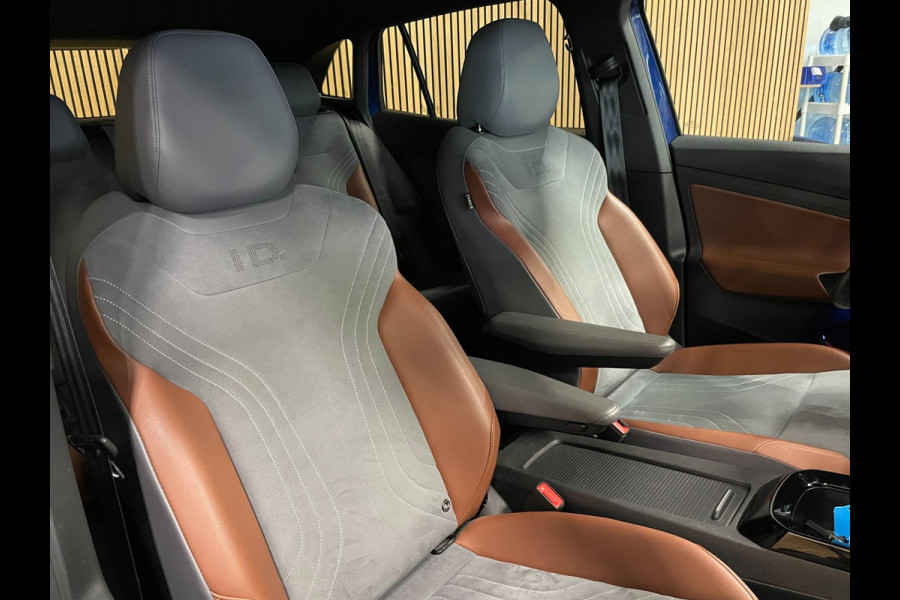 Volkswagen ID.4 Max 77 kWh|TREKHAAK|1/2 LEDER|ACC|CAMERA|CARPLAY|CLIMA+CRUISE CONTRL|STOEL+STUURVERW|NAVI|NL-AUTO|INCL.BTW|1e EIG|
