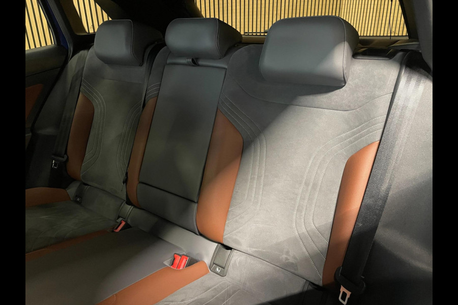 Volkswagen ID.4 Max 77 kWh|TREKHAAK|1/2 LEDER|ACC|CAMERA|CARPLAY|CLIMA+CRUISE CONTRL|STOEL+STUURVERW|NAVI|NL-AUTO|INCL.BTW|1e EIG|