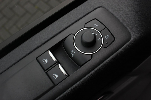 Ford Transit Custom 2.0 TDCI L2H1 170PK Limited DC / DUBBEL CABINE / JB- EDITION / DRIVER ASSISTANCE PACK /6- ZITS /MY2024/ CAMERA