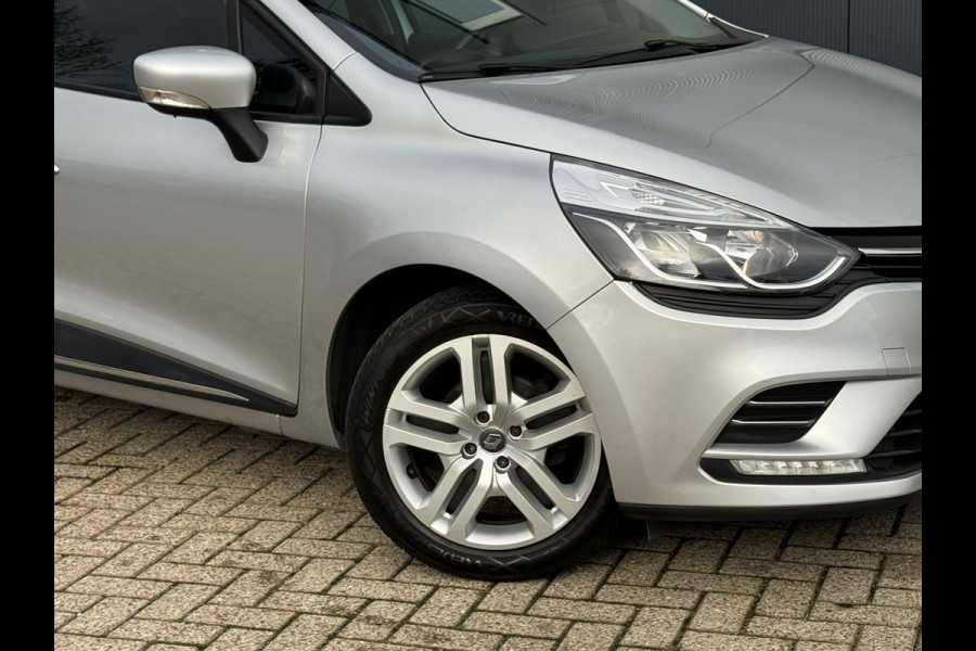 Renault Clio Estate 1.2 16V Life * Navigatie * Parkeersensoren * Cruise Control *
