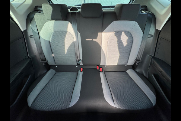 Seat Ibiza 1.0 TSI Style * Navigatie * Camera * Cruise Control * Lm Velgen *