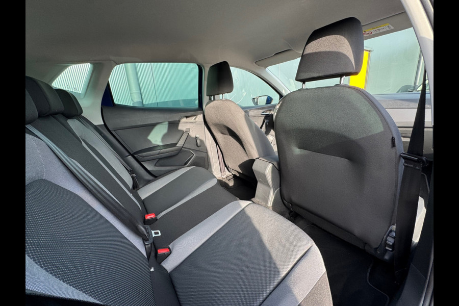 Seat Ibiza 1.0 TSI Style * Navigatie * Camera * Cruise Control * Lm Velgen *