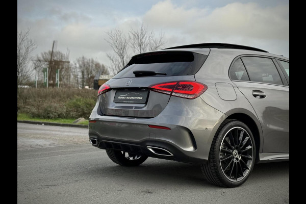 Mercedes-Benz A-Klasse 250 e AMG A250e Panoramadak|Burmester®|Sfeerverlichting|Camera|DAB+|Night pakket|