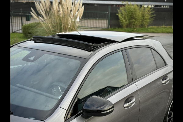 Mercedes-Benz A-Klasse 250 e AMG A250e Panoramadak|Burmester®|Sfeerverlichting|Camera|DAB+|Night pakket|