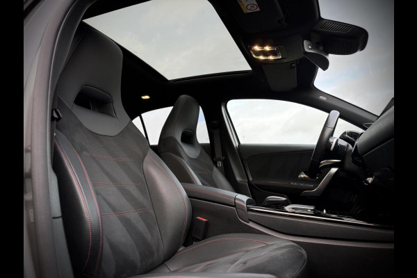 Mercedes-Benz A-Klasse 250 e AMG A250e Panoramadak|Burmester®|Sfeerverlichting|Camera|DAB+|Night pakket|