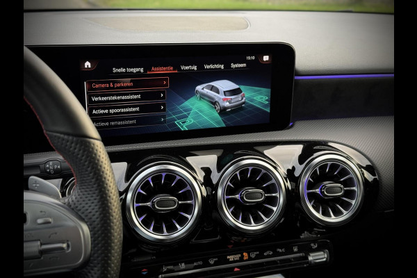 Mercedes-Benz A-Klasse 250 e AMG A250e Panoramadak|Burmester®|Sfeerverlichting|Camera|DAB+|Night pakket|