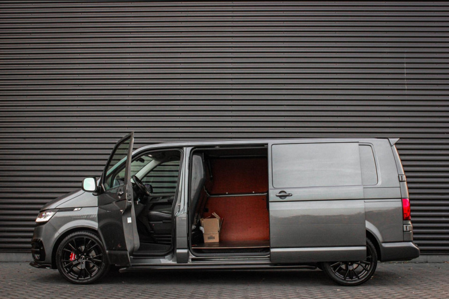 Volkswagen Transporter 2.0 TDI L2H1 150PK JB-EDITION DSG / PDC / VERLAGINGSVEREN / LEDEREN BEKLEDING / FULL / APPLE CARPLAY / NAVI