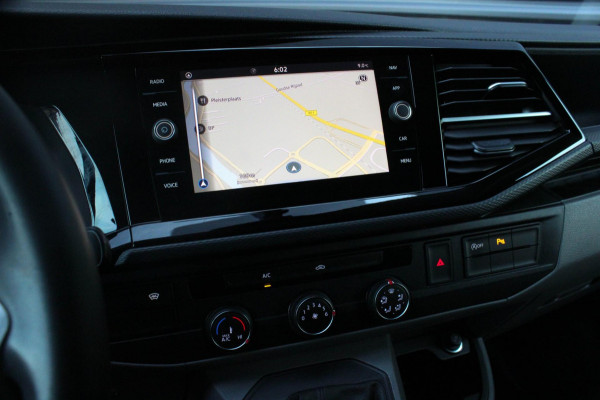 Volkswagen Transporter 2.0 TDI L2H1 150PK JB-EDITION DSG / PDC / VERLAGINGSVEREN / LEDEREN BEKLEDING / FULL / APPLE CARPLAY / NAVI