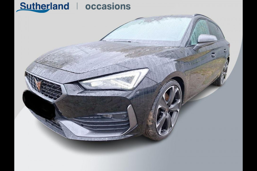 CUPRA Leon Sportstourer 1.4 e-Hybrid VZ Performance 245pk | Trekhaak wegklapbaar |  Verwarmbare voorstoelen | Camera | Adaptive cruise control