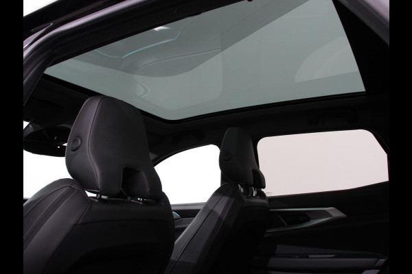 Renault Austral 1.3 mild hybrid 160 X-Tronic | Climate control | Cruise Control adaptief | Panorama dak | LED | Navigatie Sfeerverlichting Elektrische achterklep Stoel + stuurverwarming | 360* camera | Premium audio Arkamys